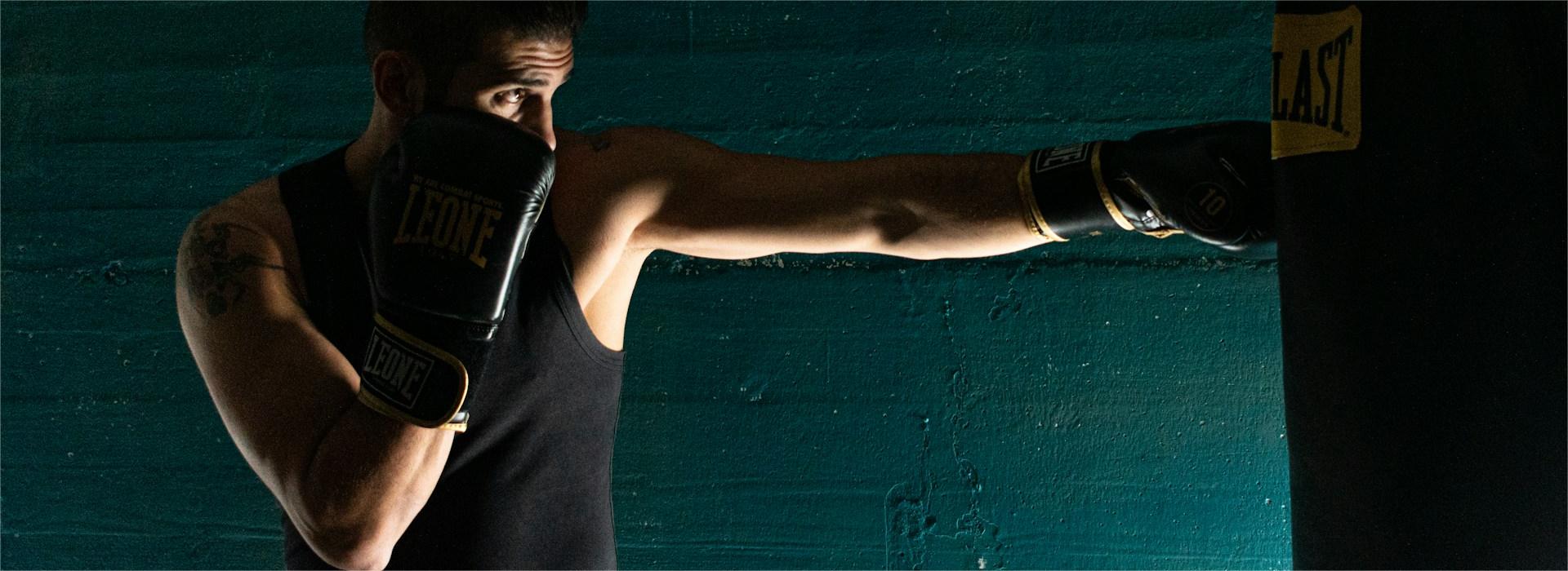 Sportswear Shop -Sportswear Shop lorenzo fatto offidani de5OZMjb5ww unsplash